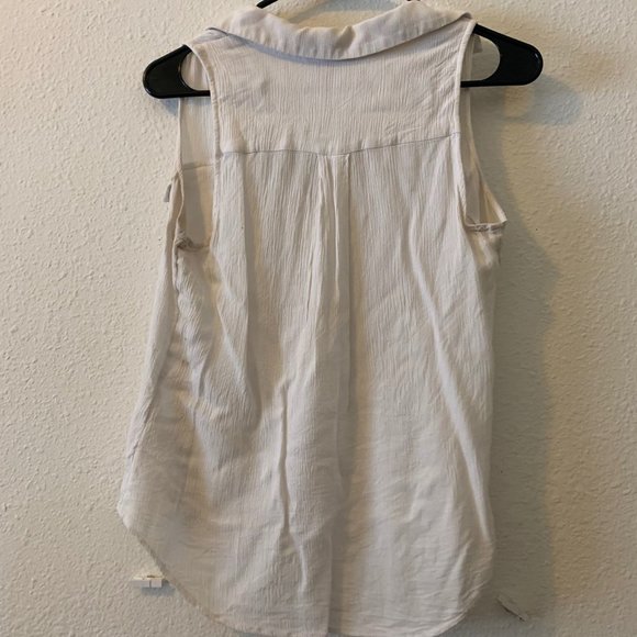 White Tank - Picture 2 of 3